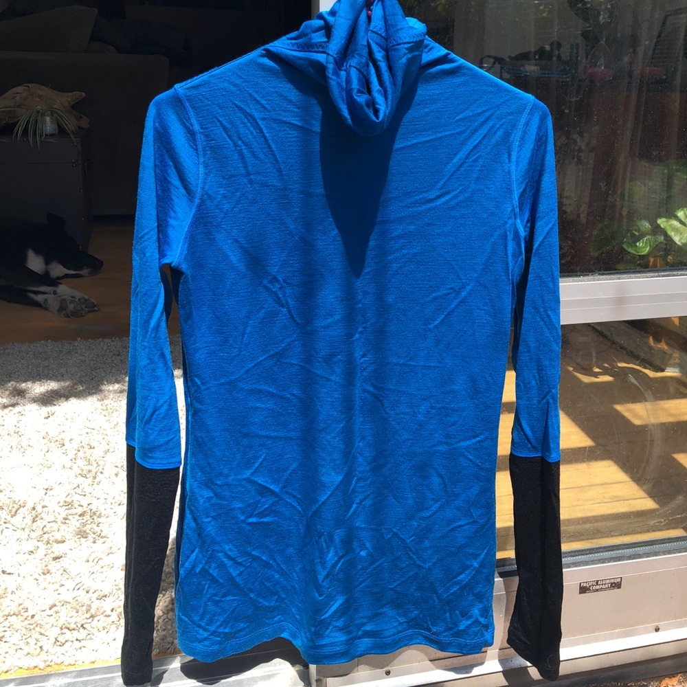 Lululemon merino turtle neck long sleeve